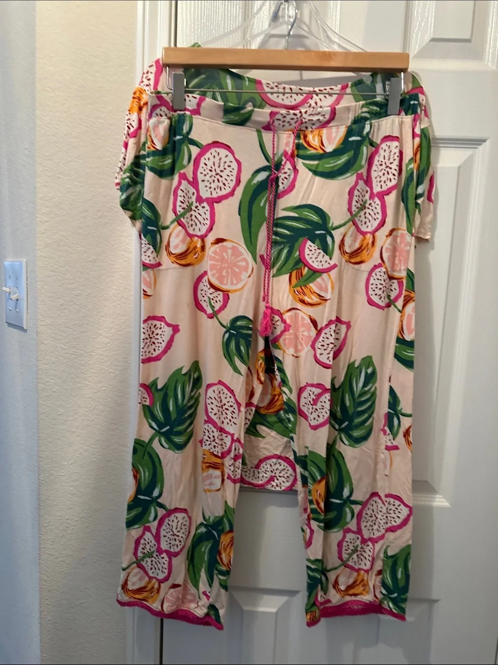 Soma Cream Pink Tropical Fruit Short Sleeve Pajama Set